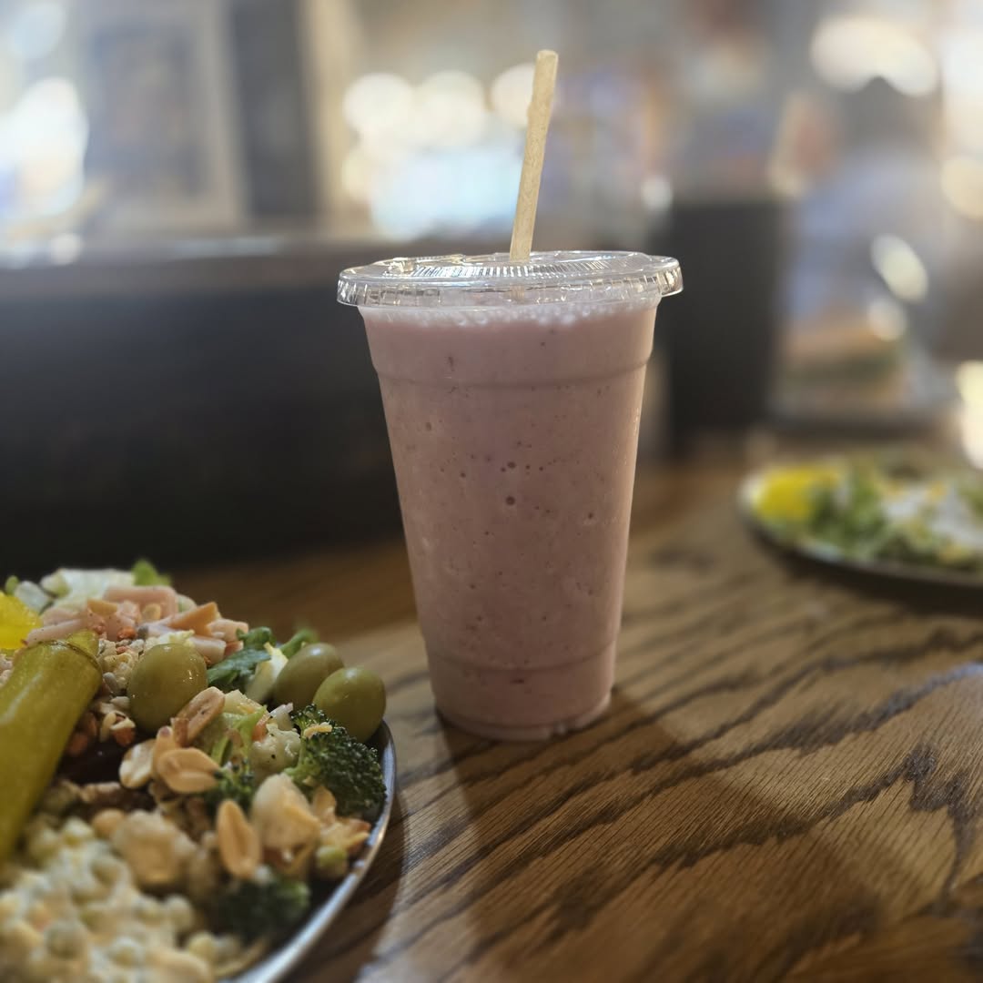 Strawberry banana smoothie